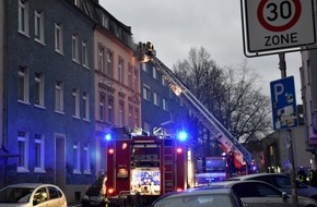 Feuerwehr Dortmund: FW-DO: 07.12.2017 - Feuer in Mitte-West
Küchenbrand in Dachgeschosswohnung