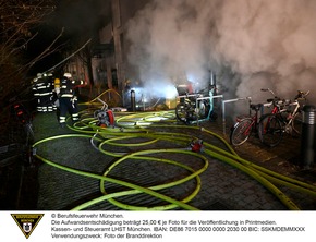 FW-M: Kellerbrand wütet in Mehrfamilienhaus (Kleinhadern)