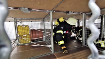 Freiwillige Feuerwehr Celle: FW Celle: Belastungsübung für Atemschutzgeräteträger - Ausbildung unter Corona!