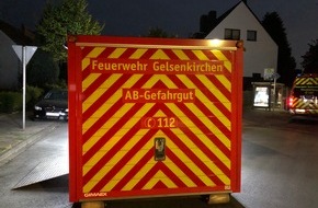 Feuerwehr Gelsenkirchen: FW-GE: Böses Erwachen für die Bewohner eines Mehrfamilienhauses an der Lange Straße in Gelsenkirchen Resse / Wasserrohrbruch sorgt für Öleinsatz der Feuerwehr Gelsenkirchen