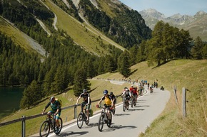 FreiPass Graubünden: Vier Pässe ein Tag lang autofrei