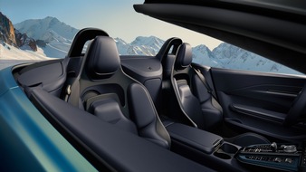 DER NEUE VANTAGE ROADSTER: ENTWICKELT FÜR ECHTE FAHRER, KONZIPIERT FÜR NERVENKITZEL UNTER FREIEM HIMMEL