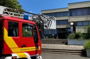 Feuerwehr Offenburg: FW-OG: Feueralarm - Lehrküche verraucht!