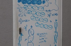Kreispolizeibehörde Höxter: POL-HX: Sachbeschädigung durch Graffiti in Bad Driburg - Zeugen gesucht