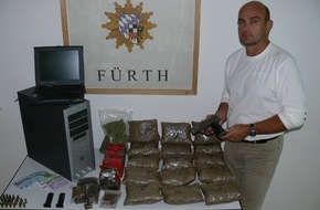 Polizeipräsidium Mittelfranken: POL-MFR: (1383) Erneut Rauschgifthändler festgenommen - Fürther Kripo stellt 13 Kilogramm Cannabisprodukte sicher