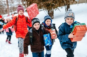 Weihnachten im Schuhkarton: Weihnachtsgeschenke für mehr als zehn Millionen Kinder / Die globale Aktion "Weihnachten im Schuhkarton®" wirkt weltweit