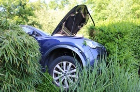 Polizei D&uuml;ren: POL-DN: Gas- und Bremse vertauscht: Umgest&uuml;rzte Laterne verletzt Frau
