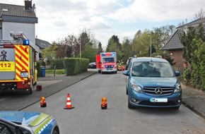Polizei Mettmann: POL-ME: Alleinunfall - 67-jähriger Motorradfahrer schwer verletzt - Ratingen - 2004084