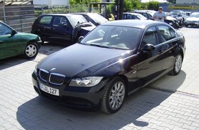 Polizeipräsidium Frankfurt am Main: POL-F: 070503 - 0506 Bundesautobahn A 5: Schwerverletzte nach Unfall - Polizei sucht Zeugen und Autowerkstatt ---- ERGÄNZUNG mit Bilder!! ----