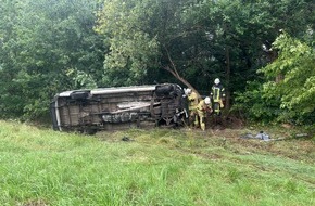 Kreisfeuerwehr Oldenburg: FW-OLL: Verkehrsunfall auf der A29 - Transporter kommt von Fahrbahn ab