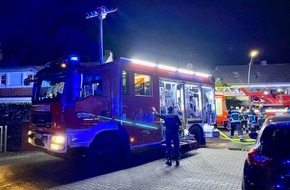Feuerwehr Iserlohn: FW-MK: Zimmerbrand in Oestrich - zwei Personen ins Krankenhaus