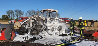 Freiwillige Feuerwehr Werne: FW-WRN: FEUER_2 - LZ1 - LG4 - Brennt Trecker auf Feld