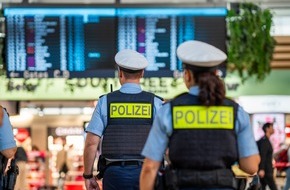 Bundespolizeidirektion Sankt Augustin: BPOL NRW: Genauer Blick zahlt sich aus - Bundespolizei findet gef&auml;lschte Identit&auml;tskarte am Flughafen K&ouml;ln/Bonn