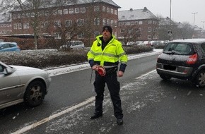 Polizeiinspektion Wilhelmshaven/Friesland: POL-WHV: Winterreifen sind Pflicht - Polizei leitet in Wilhelmshaven sieben Bußgeldverfahren ein und rät zur defensiven Fahrweise