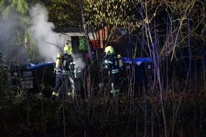 FW Flotwedel: Nächtlicher Mülltonnenbrand in Wienhausen