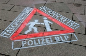 Polizeipräsidium Westpfalz: POL-PPWP: Achtung, Taschendiebe!
