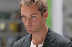ProSieben: Jude Law hat eine folgenschwere Affäre:  "Breaking & Entering" auf ProSieben (BILD)