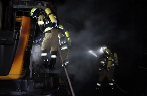 Kreisfeuerwehrverband Segeberg: FW-SE: Rückezug brennt in Waldstück bei Hartenholm