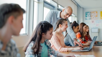 FWU Institut f&uuml;r Film und Bild in Wissenschaft und Unterricht gemeinn&uuml;tzige GmbH: Pressemitteilung: Wichtiger Meilenstein f&uuml;r AIS: Proof-of-Concept liegt vor