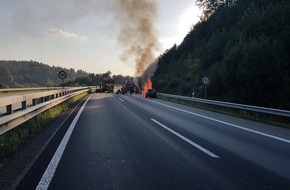 Polizeipräsidium Westpfalz: POL-PPWP: Pkw brennt auf A63 vollständig aus, Fahrer bleibt unverletzt