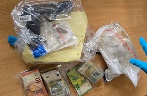 Polizeiinspektion Stade: POL-STD: Polizei durchsucht 10 Objekte in Buxtehude - Drogen und Beweismittel sichergestellt, Kupferdiebe auf Stader Baustelle und in Horneburg, Bronzefigur in Stade entwendet, Einbrecher in Buxtehude