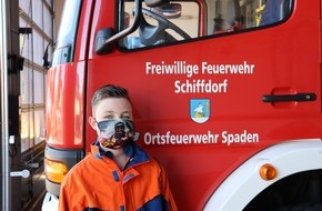 Freiwillige Feuerwehr Gemeinde Schiffdorf: FFW Schiffdorf: Nachwuchsbrandschützer erhalten Präsente in Form von Mund-Nasen-Masken