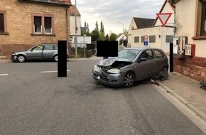 Polizeidirektion Landau: POL-PDLD: Unfall mit Totalschaden