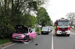 Polizei Aachen: POL-AC: Verkehrsunfall auf der Monschauer Straße - mehrere Fahrzeuge beschädigt