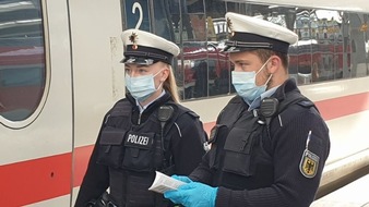 Bundespolizeidirektion München: Bundespolizeidirektion München: Streit im Zug wegen fehlender Mund-Nasen-Bedeckung - Ungeeignetes Online-Attest
