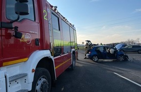 Freiwillige Feuerwehr Lehrte: FW Lehrte: Ein Toter, zwei Verletzte und ein qualmender Papierkorb, Einsatzkräfte der Stadtfeuerwehr am Sonntag gefordert