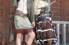 Vögele-Shoes: Vögele-Shoes: Arabella Kiesbauer duelliert sich mit Miss Schweiz!
