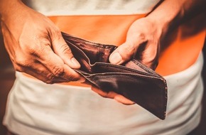 Verbraucherzentrale Nordrhein-Westfalen e.V.: Restschuldversicherung: Jetzt besserer Schutz vor Schuldenfalle