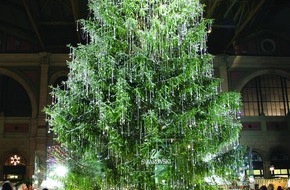 Swarovski AG: Merry Crystal! mit Swarovski