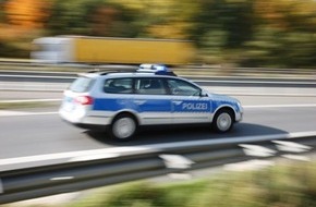 Polizei Rhein-Erft-Kreis: POL-REK: PKW auf Autobahn beschossen - Hürth
