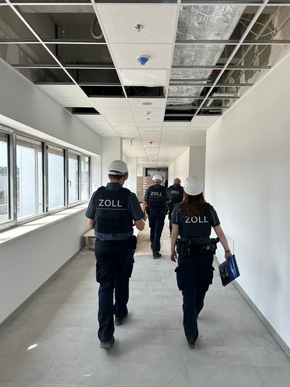 HZA-GI: Hauptzollamt Gießen in Zahlen: 3,1 Milliarden Euro Steuereinnahmen - 199,3 Millionen Euro offene Forderungen vollstreckt - erfolgreicher Kampf gegen Schmuggel und Schwarzarbeit