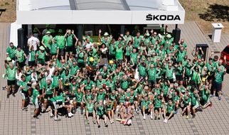 ŠKODA AUTO Deutschland spendet 15.000 Euro an das Charity-Rad-Event Tour der Hoffnung