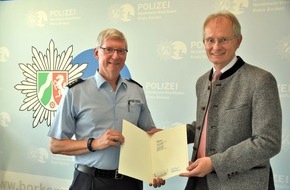 Kreispolizeibehörde Borken: POL-BOR: Leitender Polizeidirektor Bernd Schünke im Kreis begrüßt