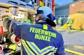 Freiwillige Feuerwehr Hünxe: FW Hünxe: Wasser drohte in ein Haus zu laufen