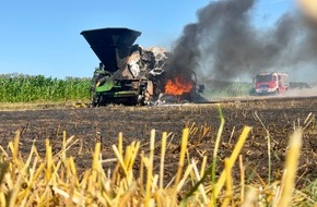 Kreisfeuerwehr Oldenburg: FW-OLL: Kleinflugzeug meldet Fl&auml;chenbrand - Feuerwehren verhindern &Uuml;bergreifen auf landwirtschaftlichen Betrieb