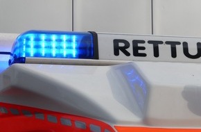 Feuerwehr Plettenberg: FW-PL: Rettungswagenbesatzung der Plettenberger Feuerwehr wird verbal und körperlich attackiert.