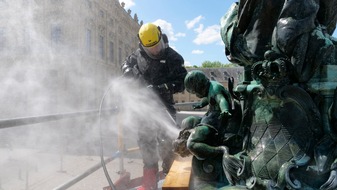 Abschluss von Reinigungsarbeiten am Würzburger Frankoniabrunnen