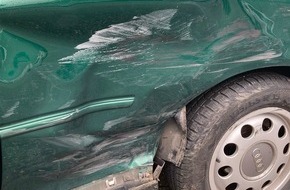 Polizei Hagen: POL-HA: Senior biegt auf Fahrbahn und verursacht Unfall in flie&szlig;endem Verkehr