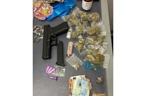 Bundespolizeiinspektion Flensburg: BPOL-FL: PI - Mutmaßlicher Drogendealer geht der Bundespolizei ins Netz; Dieb im Bahnhof verhaftet