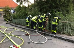 Feuerwehr Schwelm: FW-EN: Flächenbrand Bahnstrecke Hagener Straße