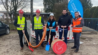 Vodafone GmbH: Digitalstandort Altdorf: Deutsche Glasfaser und Vodafone starten gemeinsam mit Glasfaserausbau im Gewerbegebiet