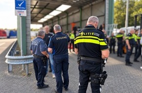 Polizeiinspektion Emsland/Grafschaft Bentheim: POL-EL: Grenz&uuml;berschreitende Kontrollaktion - PI Emsland/Grafschaft Bentheim / PD Osnabr&uuml;ck &middot; GPT &middot; Bundespolizei &middot; Hauptzollamt Osnabr&uuml;ck &middot; Politie &middot; Douane &middot; Koninklijke Marechaussee