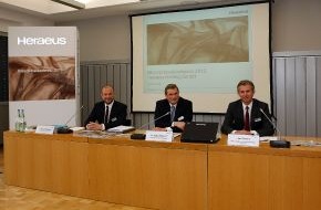 Heraeus Holding GmbH: Bilanzpressekonferenz: Heraeus setzt Rekordkurs in 2011 fort (BILD)