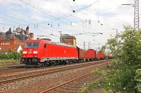 Die Deutsche Bahn stellt für Journalisten eine Auswahl an honorarfreien Pressebildern zur Verfügung (BILD)