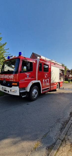 Freiwillige Feuerwehr Gemeinde Schiffdorf: FFW Schiffdorf: Schneller Einsatz der Feuerwehr kann Großbrand verhindern