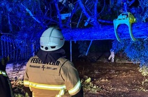 Feuerwehr Attendorn: FW-OE: Über 60 Einsätze - Ursache wahrscheinlich Tornado